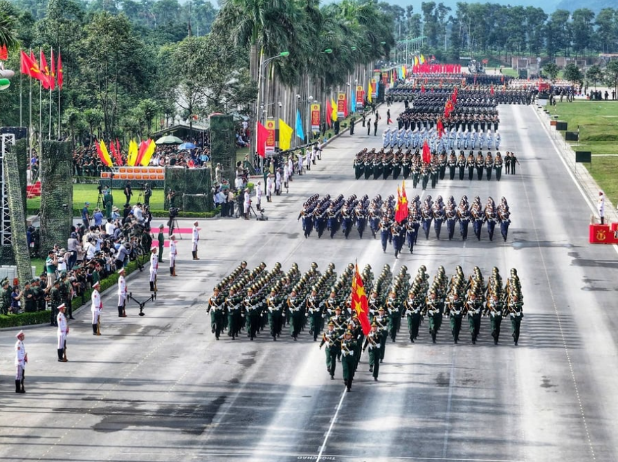 Ngắm diễu binh A80: Top địa điểm không thể bỏ lỡ ở Hà Nội