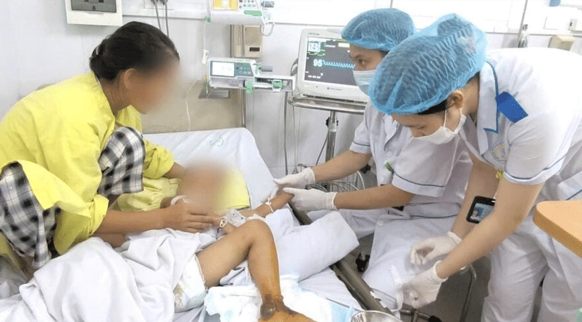 Nguy hiểm khôn lường khi sử dụng các bài thuốc không rõ nguồn gốc lên vết thương hở