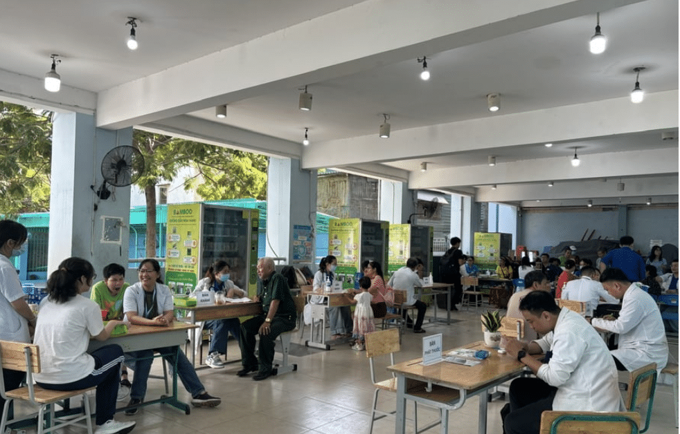 Người dân phấn khởi trước lộ trình toàn dân được khám sức khỏe miễn phí