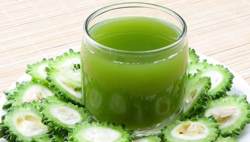 Vì sao nên uống nước ép mướp đắng khi đói