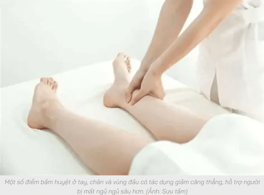 Chữa mất ngủ nhờ bấm huyệt