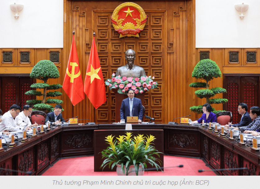 Khuyến khích người dân, doanh nghiệp ưu tiên sử dụng phương tiện giao thông công cộng, xe điện, chuyển đổi xanh